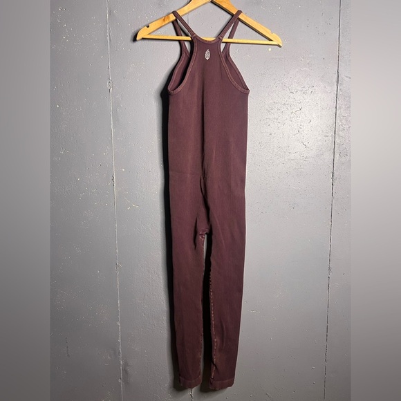 Free People Free People Movement Onesie in Woodrose size M/L - Picture 2 of 7